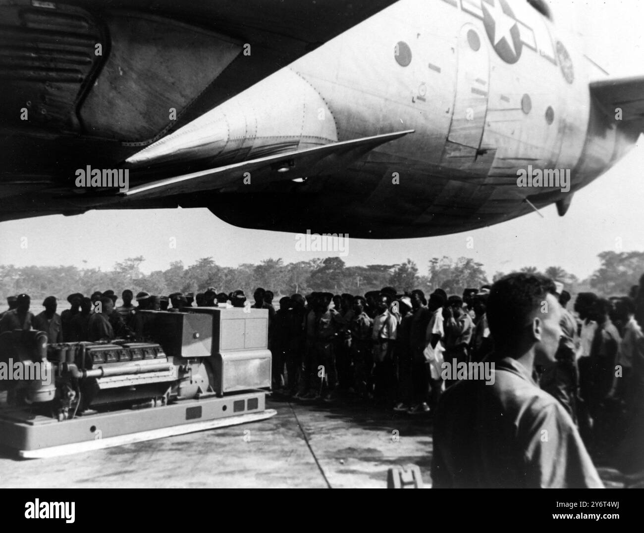 GÉNÉRATEUR DE CADEAUX POUR LES INONDATIONS AU CONGO DE USA 9 JANVIER 1962 Banque D'Images