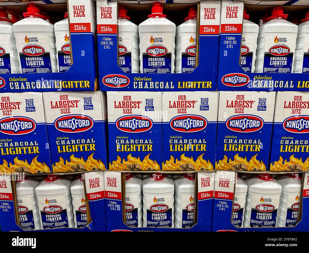 Briquet à charbon de bois inodore Kingsford dans un magasin de gros Sam's Club Banque D'Images