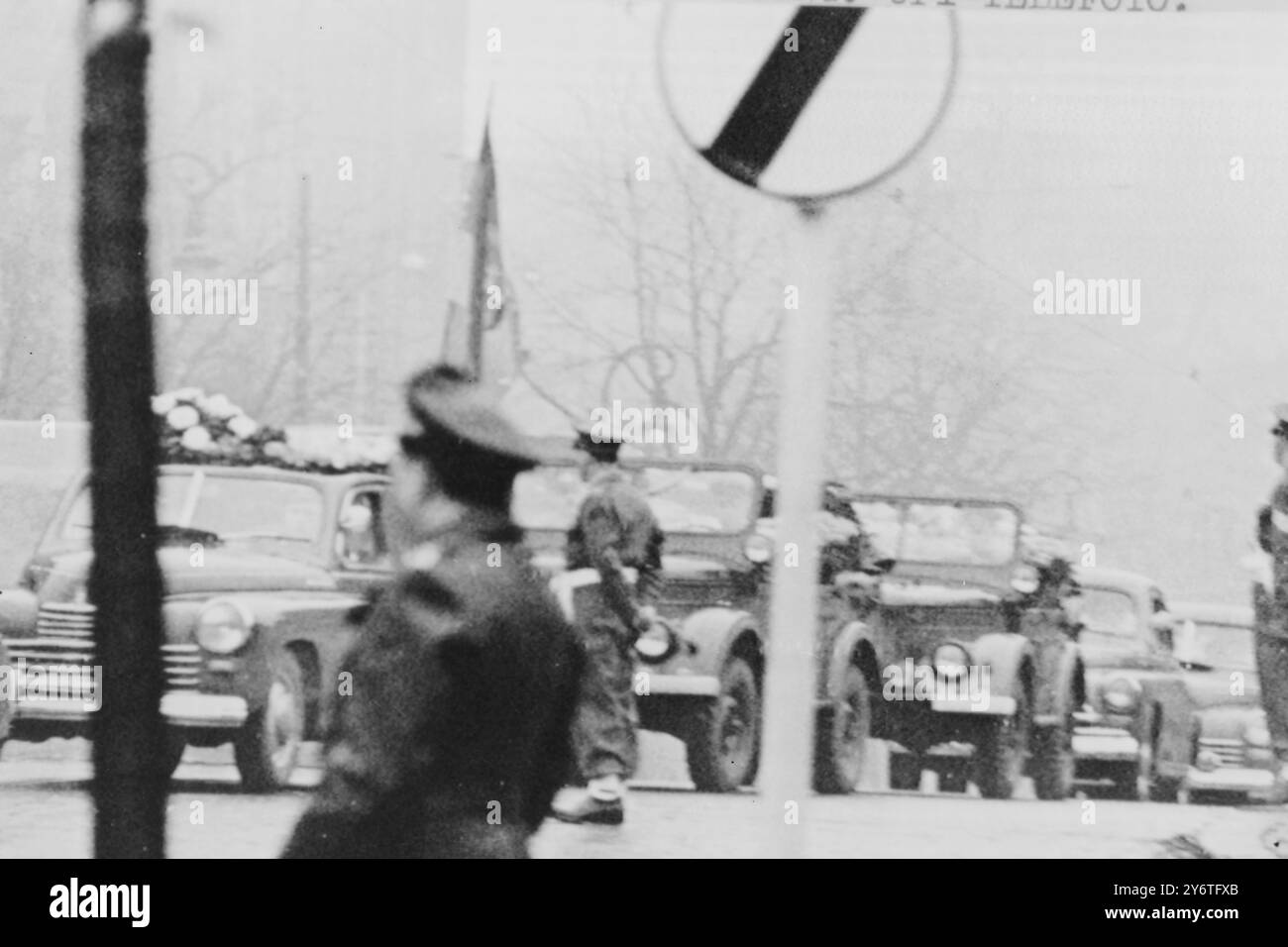 ESCORTE MILITAIRE BRITANNIQUE À BERLIN LE 7 NOVEMBRE 1961 Banque D'Images