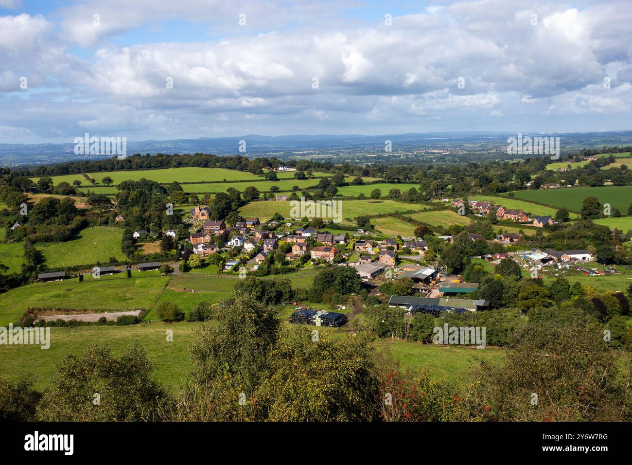 Brown Knowl, village rural de la plaine du Cheshire, vu de Bickerton Hills Banque D'Images