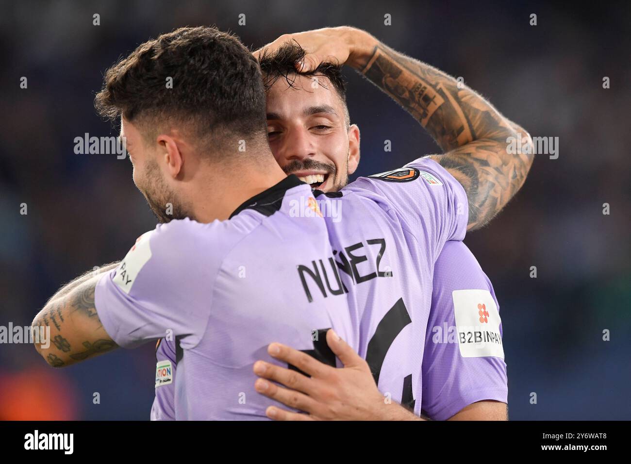 Rome, Italie. 26 septembre 2024. Aitor Paredes de l'Athletic Club Bilbao célèbre avec Unai Nunez après avoir marqué le but de 1-1 lors du match de football de la Ligue Europa entre L'AS Roma et l'Athletic Club Bilbao au stade Olimpico à Rome (Italie), le 26 septembre 2024. Crédit : Insidefoto di andrea staccioli/Alamy Live News Banque D'Images