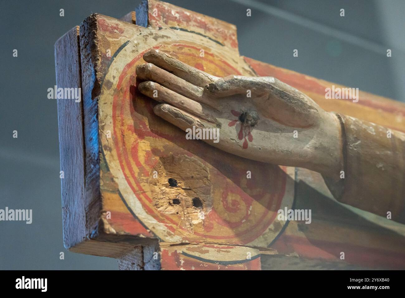 Main du Christ crucifié, Saint Christ en Majesté, détail, XIIe siècle, monastère de Sant Miquel de Cruilles, musée d'art de Gérone, Gérone, Catalogne, Espagne. Banque D'Images
