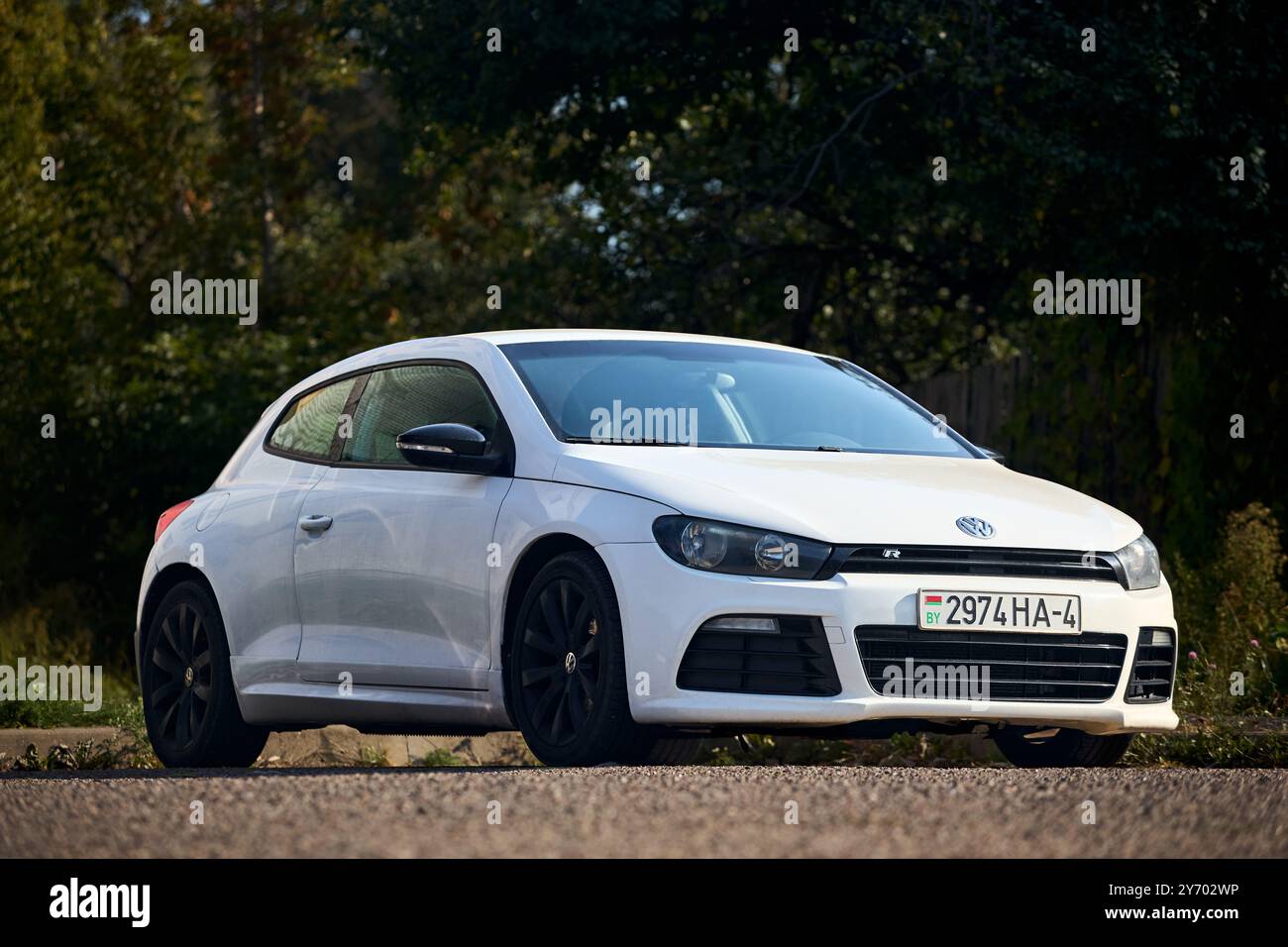 Minsk, Biélorussie - 18 septembre 2024 : Volkswagen Scirocco trois portes avant moteur sport à hayon compact par Volkswagen. Deuxième génération Scirocco R 2 Banque D'Images