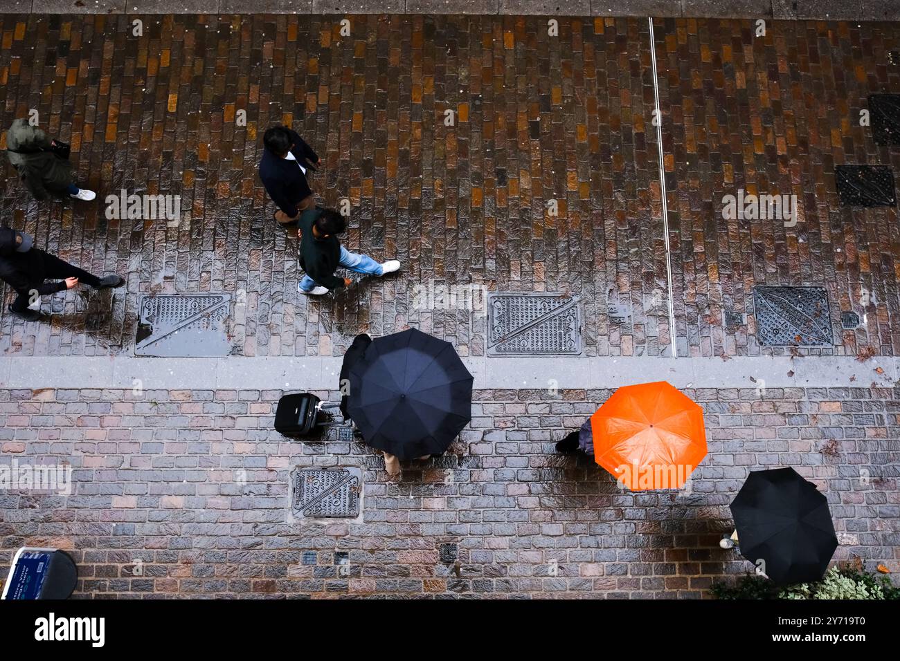 Londres, Royaume-Uni. 27 septembre 2024. Météo Royaume-Uni : averses de pluie à Londres. Credit : Matthew Chattle/Alamy Live News Banque D'Images