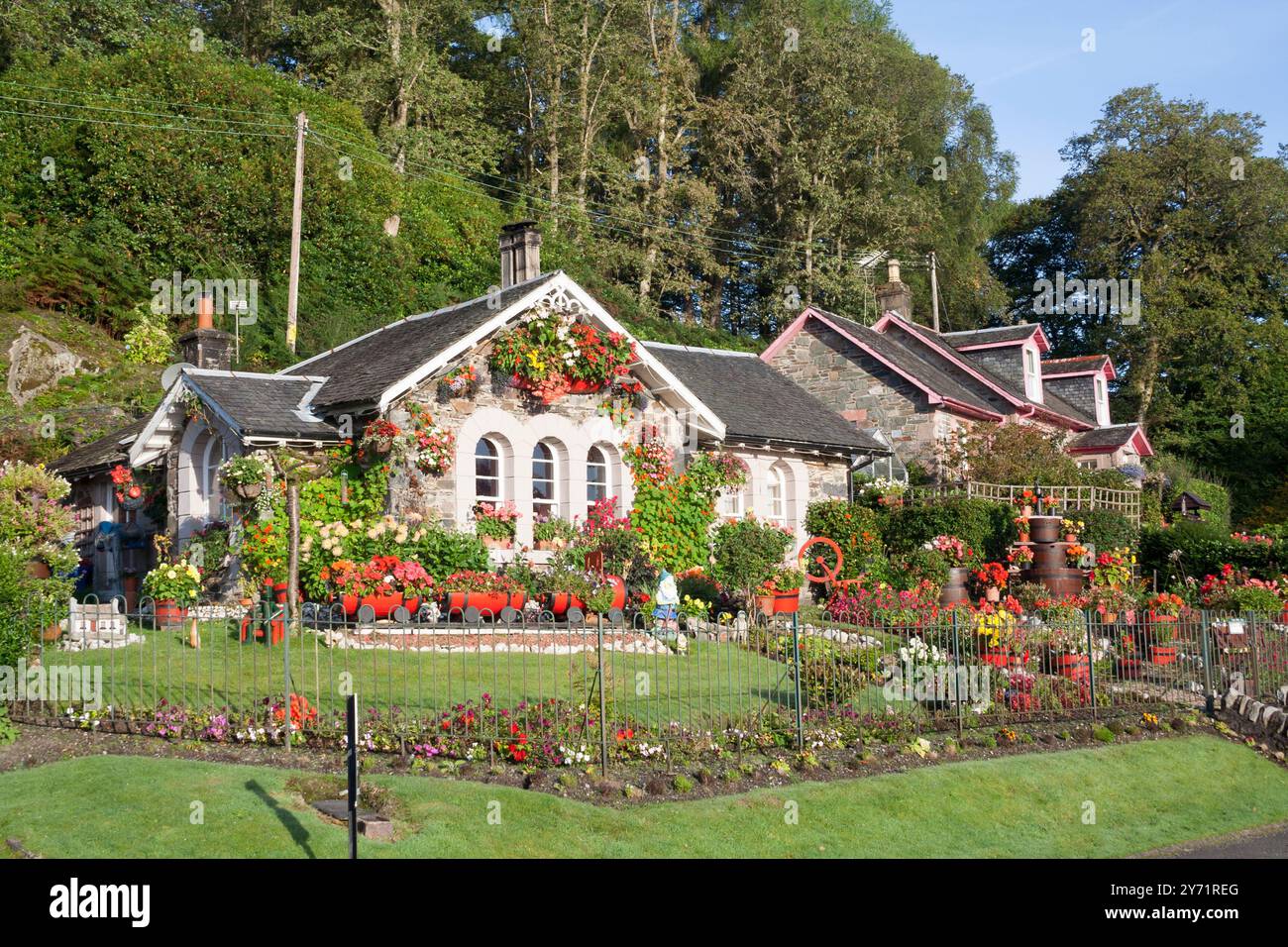 Cottage à Luss sur le Loch Lomondside, Écosse Banque D'Images