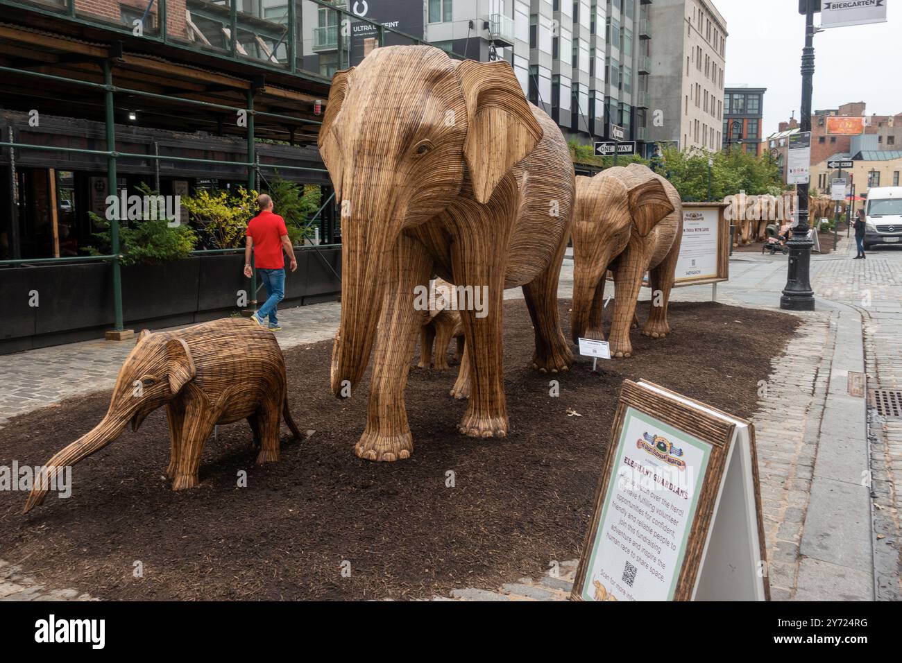 Les sculptures Great Elephant migration dans le quartier Meatpacking de Manhattan NYC Banque D'Images