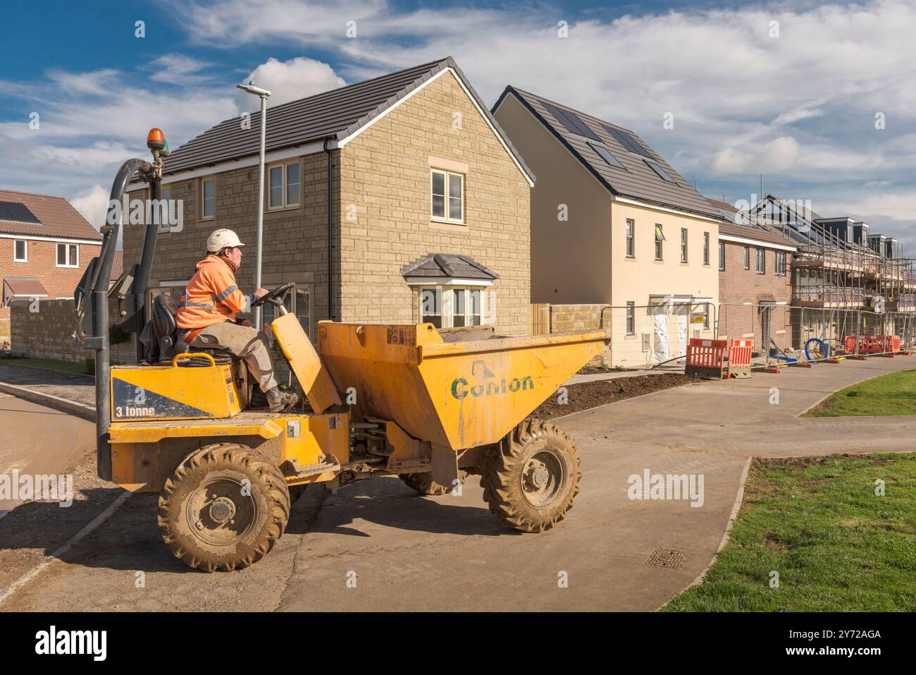 Chantier de construction - Un développement moderne fournissant des propriétés résidentielles pour répondre aux demandes actuelles de logement au Royaume-Uni. Banque D'Images