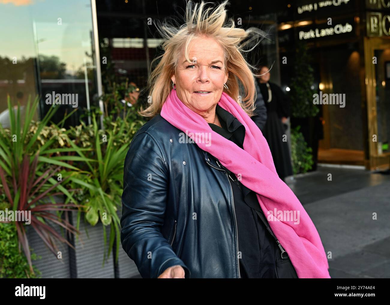 LONDRES, ROYAUME-UNI. 27 septembre 2024. 2024 Linda Robson est une actrice et présentatrice de télévision anglaise qui assiste aux signature Awards de Londres au Park Lane Hilton, Londres, Royaume-Uni. (Photo de 李世惠/Voir Li/Picture Capital) crédit : Voir Li/Picture Capital/Alamy Live News Banque D'Images