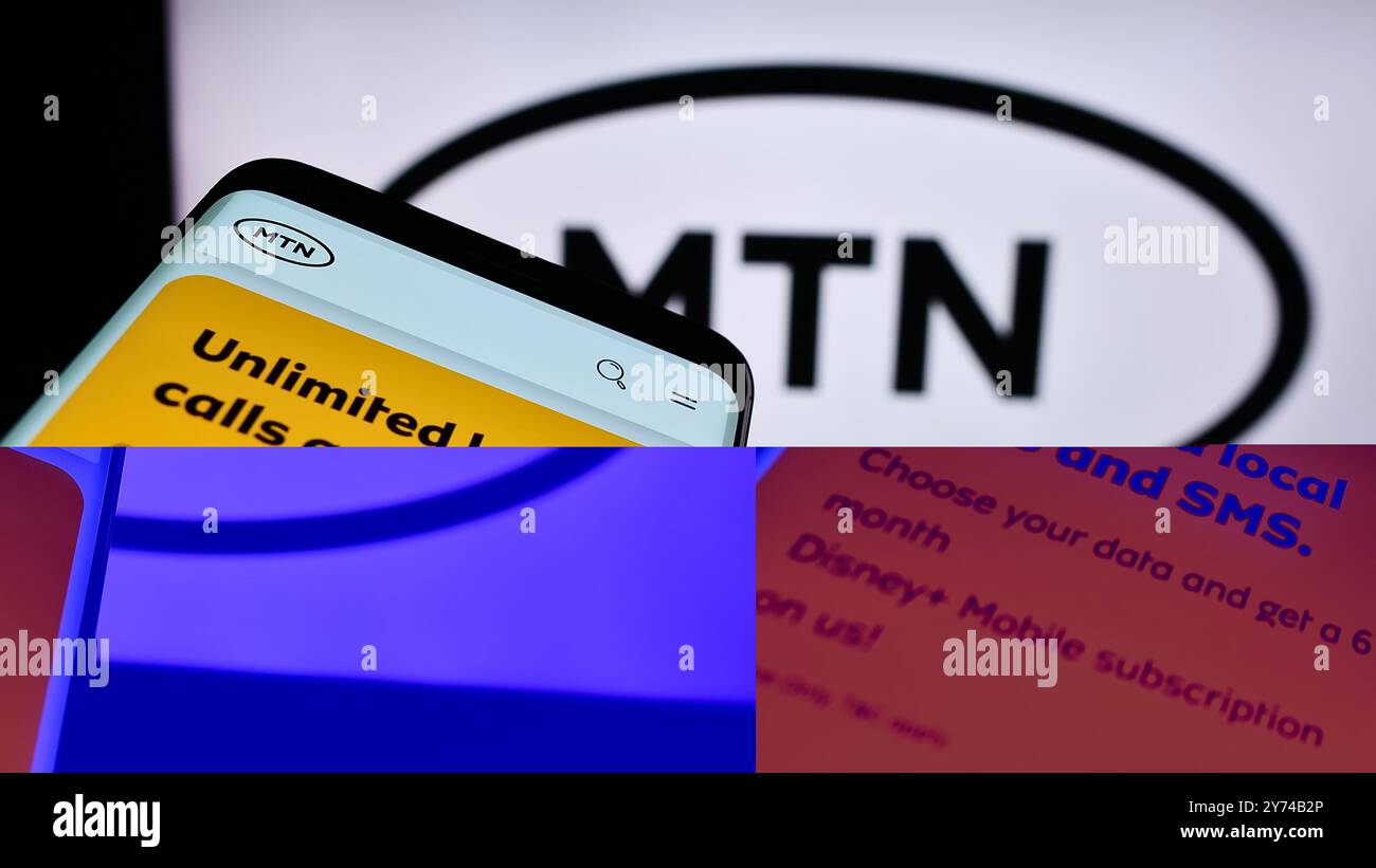 Allemagne. 25 septembre 2024. Dans cette illustration photo, un smartphone avec le site Web de la société sud-africaine de télécommunications MTN Group Limited vu devant le logo. (Crédit image : © timon Schneider/SOPA images via ZUMA Press Wire) USAGE ÉDITORIAL SEULEMENT ! Non destiné à UN USAGE commercial ! Banque D'Images