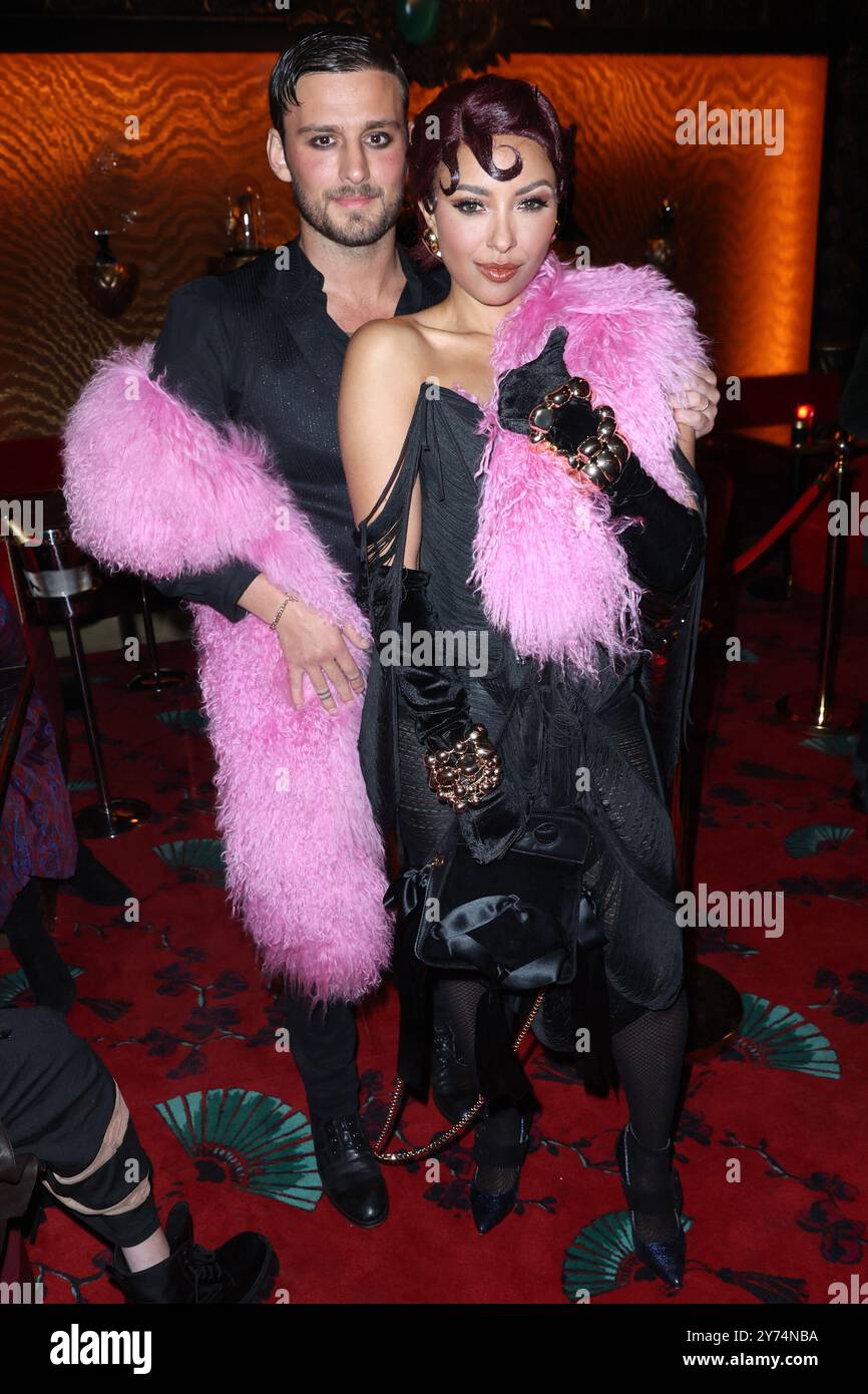 Kat Graham et son mari Bryant Wood assistent au dîner d'Ellen von Unwerth von Magazine organisé par Kat Graham à la Boheme Montmartre le 27 septembre 2024 à Paris. Photo de Jerome Dominé/ABACAPRESS. COM Credit : Abaca Press/Alamy Live News Banque D'Images