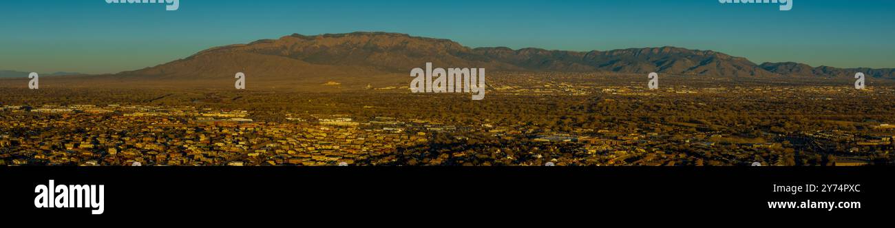 Vue aérienne d'Albuquerque, la plus grande ville du Nouveau-Mexique. Banque D'Images