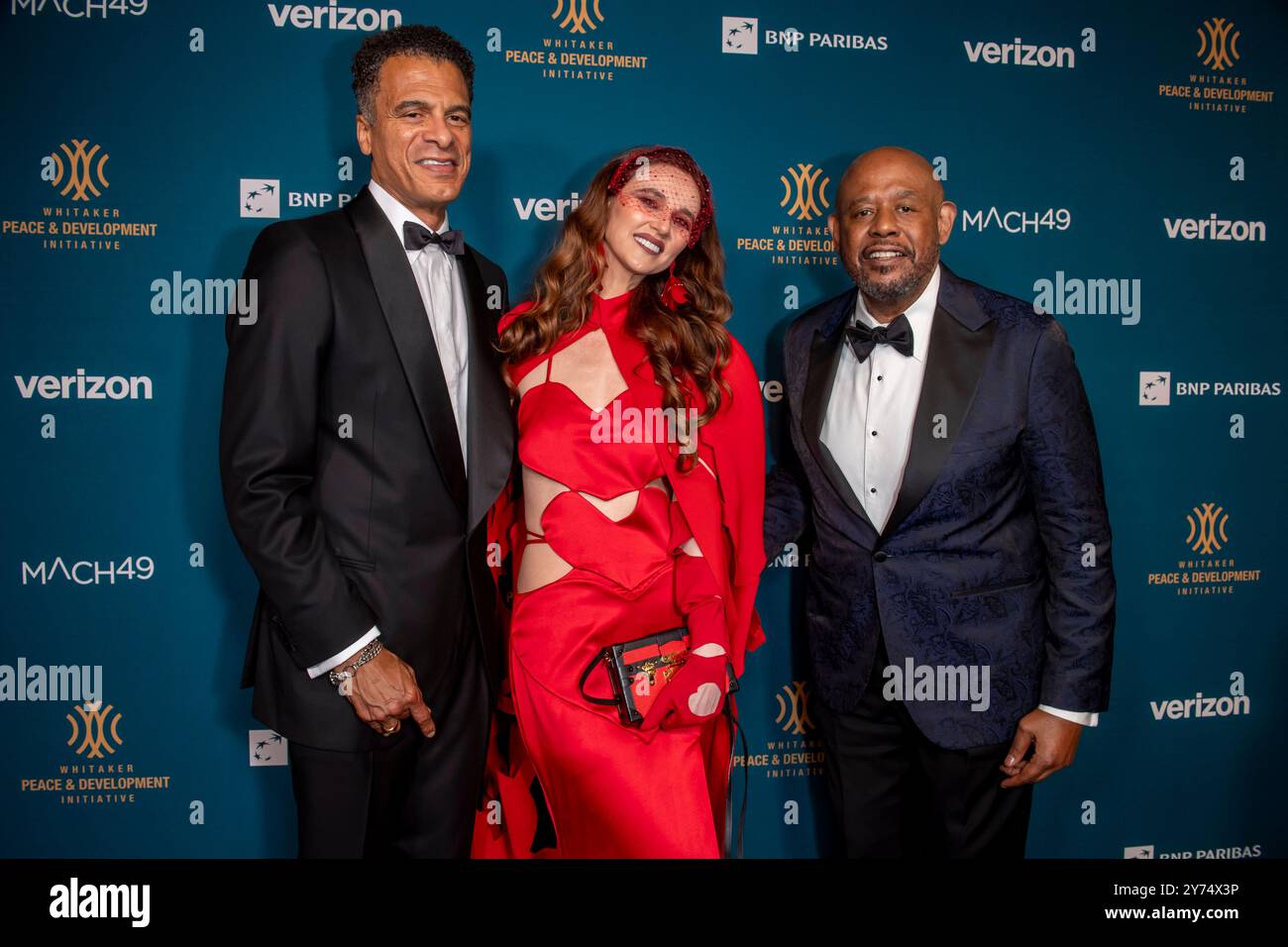 New York, États-Unis. 27 septembre 2024. NEW YORK, NEW YORK - SEPTEMBRE 27 : (G-d) John Utendahl, Radmila Lolly et Forest Whitaker assistent au gala faces of Hope 2024 au Gotham Hall le 27 septembre 2024 à New York. Crédit : Ron Adar/Alamy Live News Banque D'Images