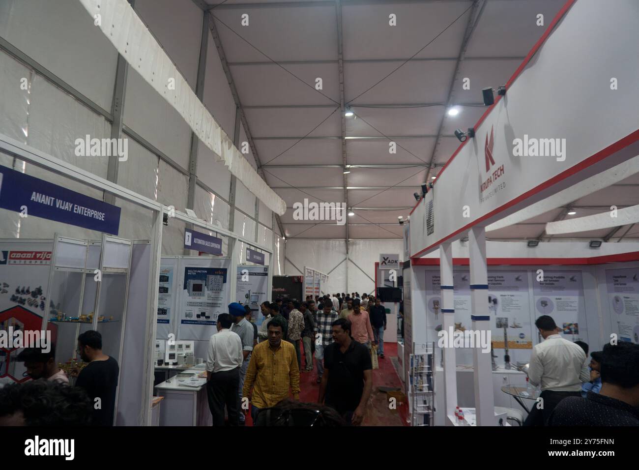 Rajkot, Gujarat, Inde. 27 septembre 2024. Krupa Tech Stall, Rajkot machine Tools Show 2024. Crédit : Nasirkhan Davi/Alamy Live News Banque D'Images