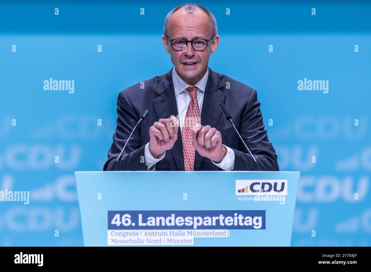 46. Landesparteitag der CDU Nordrhein-Westfalen AM 28.09.2024 in der Halle Münsterland in Münster Friedrich Merz Bundesparteivorsitzender CDU *** 46 Conférence des États parties de la CDU Rhénanie-du-Nord-Westphalie le 28 09 2024 dans la salle Münsterland à Münster Friedrich Merz Président du Parti fédéral CDU xJRx Banque D'Images