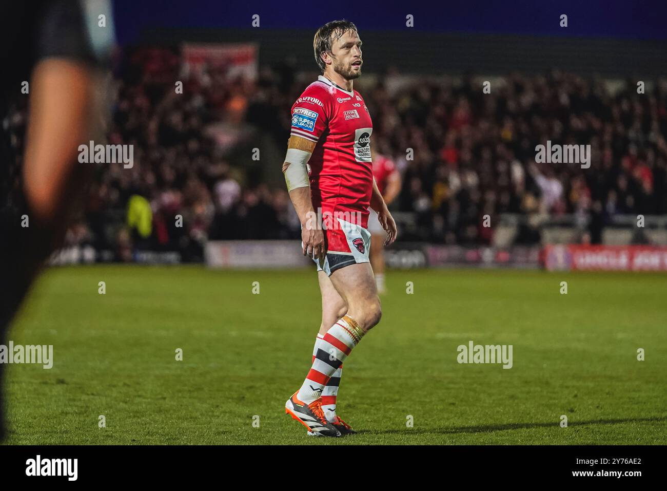 Salford, Royaume-Uni. 27 septembre 2024. Super League Rugby Playoffs 2024 : Salford Red Devils vs Leigh Leopards au Salford Community Stadium. Joe Mellor pendant le match. Crédit James Giblin/Alamy Live News. Banque D'Images Salford, Royaume-Uni. 27 septembre 2024. Super League Rugby Playoffs 2024 : Salford Red Devils vs Leigh Leopards au Salford Community Stadium. Joe Mellor pendant le match. Crédit James Giblin/Alamy Live News. Banque D'Images
