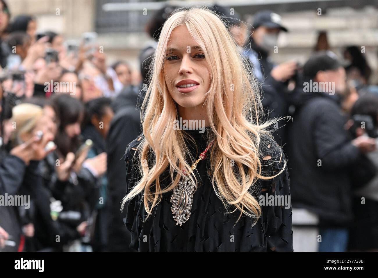 Paris, France. 28 septembre 2024. Lady Mary Charteris arrive au spectacle Vivienne Westwood pendant la semaine de la mode à Paris, France, le 28 septembre 2024. Photo de Julien Reynaud/APS-médias/ABACAPRESS. COM Credit : Abaca Press/Alamy Live News Banque D'Images