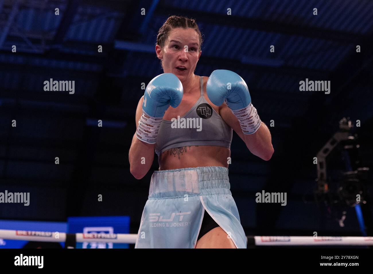 Sheffield, Royaume-Uni. 29 septembre 2024. Canon Medical Arena, Sheffield, South Yorkshire, 28 septembre 2024. WBO Lightweight World Title Rhiannon Dixon v Terri Harper (PHOTO) crédit : Touchlinepics/Alamy Live News Banque D'Images