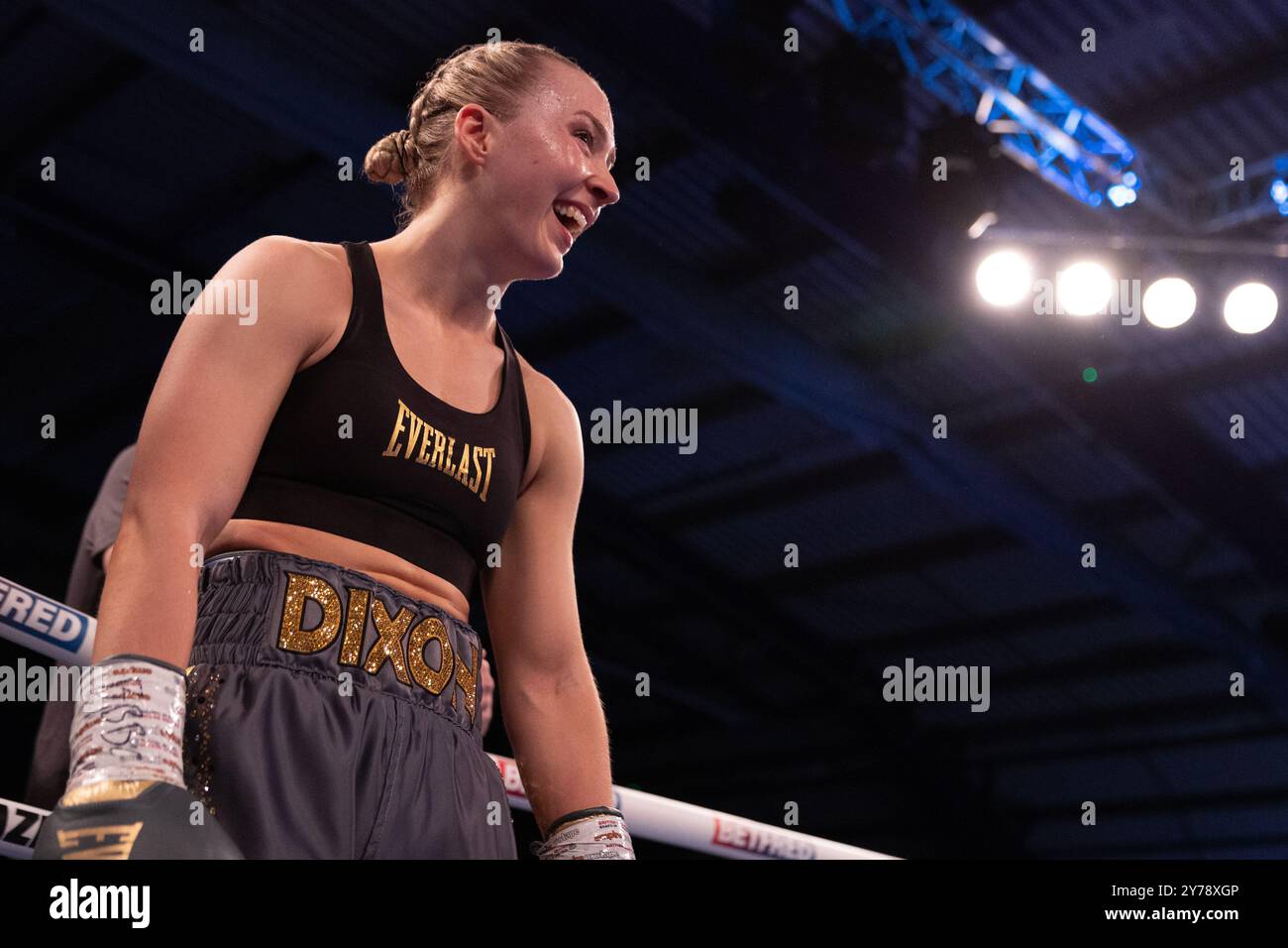 Sheffield, Royaume-Uni. 29 septembre 2024. Canon Medical Arena, Sheffield, South Yorkshire, 28 septembre 2024. WBO Lightweight World Title Rhiannon Dixon (PHOTO) v Terri Harper Credit : Touchlinepics/Alamy Live News Banque D'Images