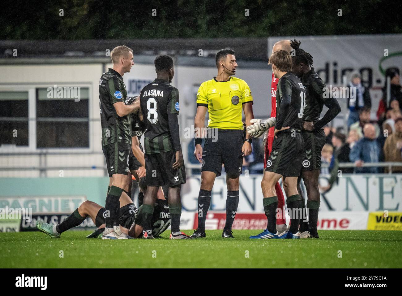 Kolding, Danemark. 28 septembre 2024. Arbitre Aydin Uslu vu lors du match NordicBet Liga entre Kolding IF et Odense BK à Autocentralen Parke à Kolding. Banque D'Images