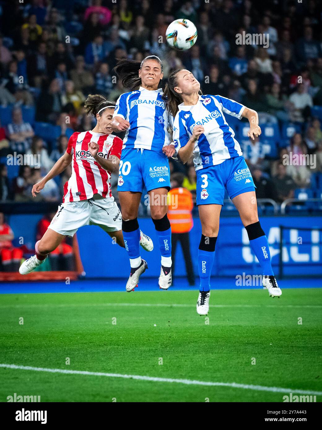 Coruña, Espagne. 28 septembre 2024. La Liga F. RC Deportivo Abanca vs Athletic Club Bilbao. Stade Riazor. Vera Martinez et Millene Cabral crédit : Ismael Miján/Alamy Live News Banque D'Images