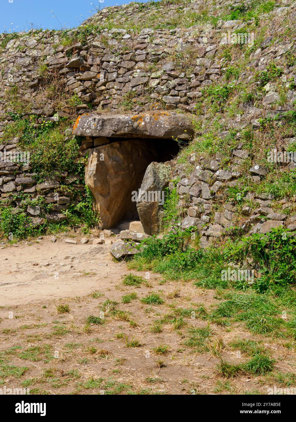 Entrée à Gavrinis Cairn, Larmor-Baden, Bretagne, France Banque D'Images