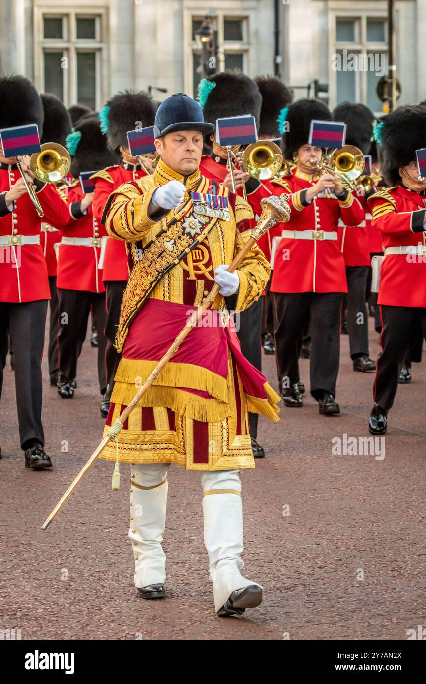 Drum Major, de la Coldstream Guards Birdcage Walk, Londres, Angleterre, Royaume-Uni Banque D'Images