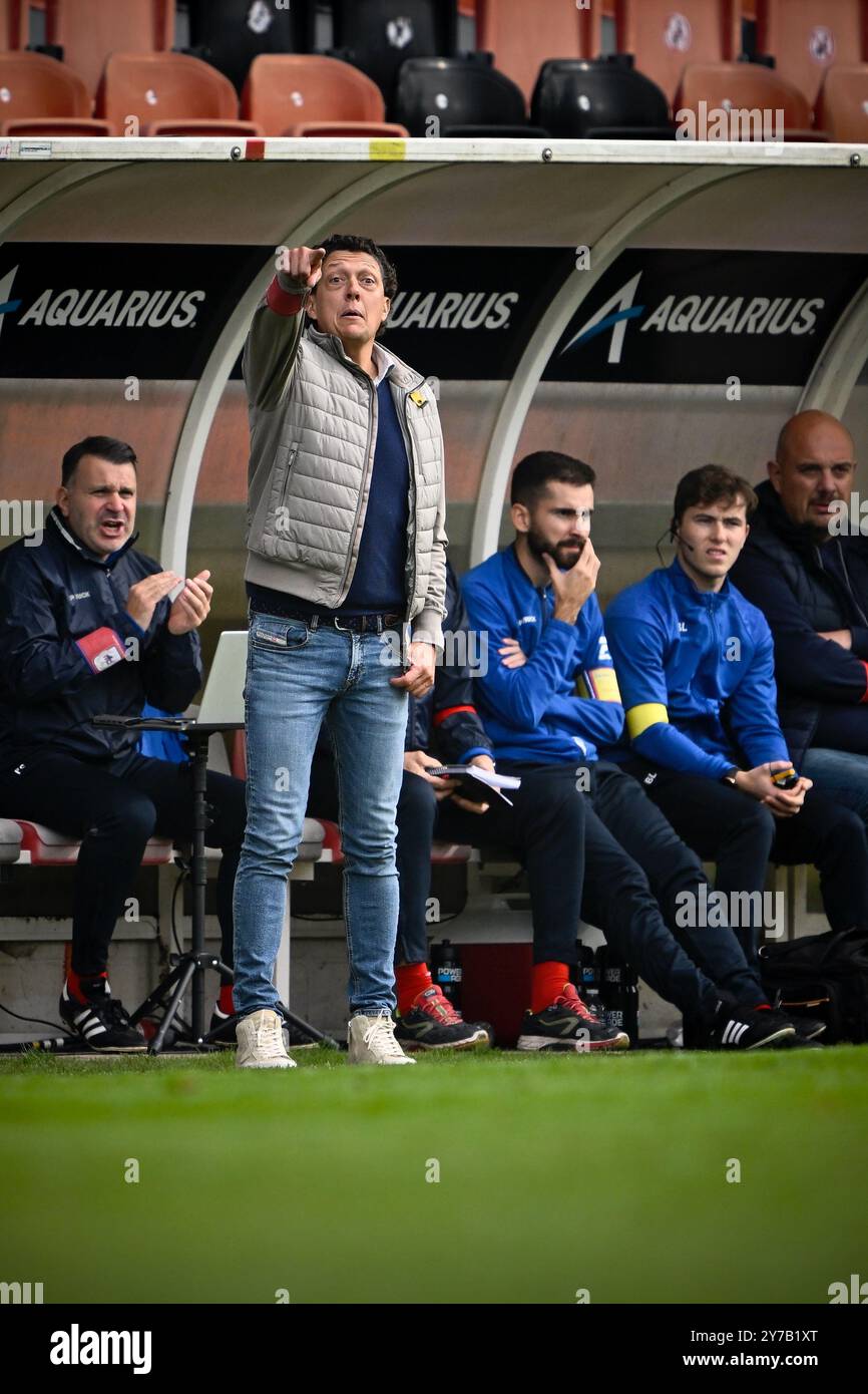 Seraing, Belgique. 29 septembre 2024. Gaetan Englebert, entraîneur-chef de Liège, photographié lors d'un match de football entre le RFC Seraing et le RFC Liège, dimanche 29 septembre 2024 à Seraing, le jour 6 de la deuxième division 2024-2025 'Challenger Pro League' 1B du championnat belge. BELGA PHOTO JOHAN Eyckens crédit : Belga News Agency/Alamy Live News Banque D'Images
