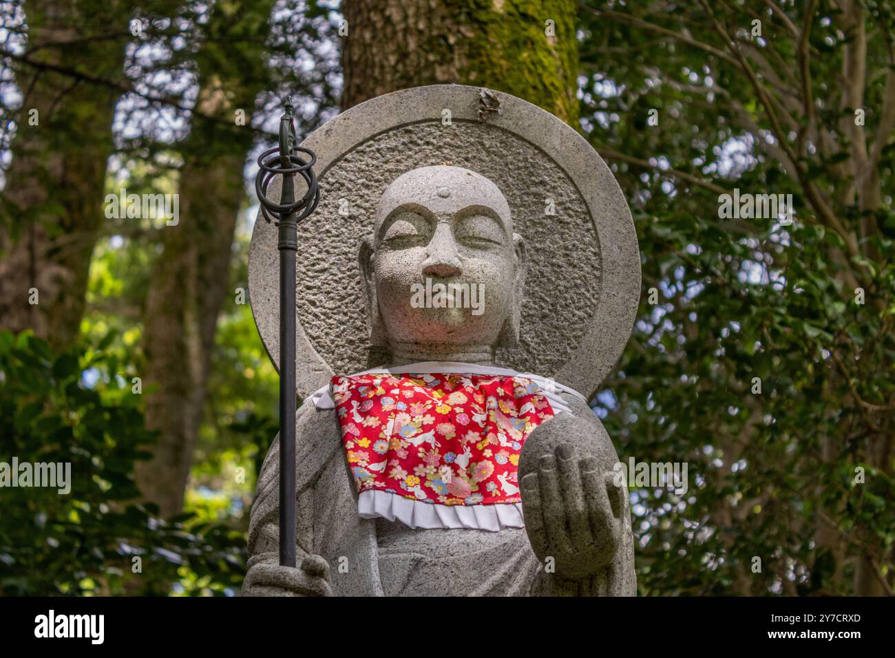 Statue en pierre d'Ojizou san, protecteur des enfants et protecteur des voyageurs, Temple Daijouji, Japon Banque D'Images