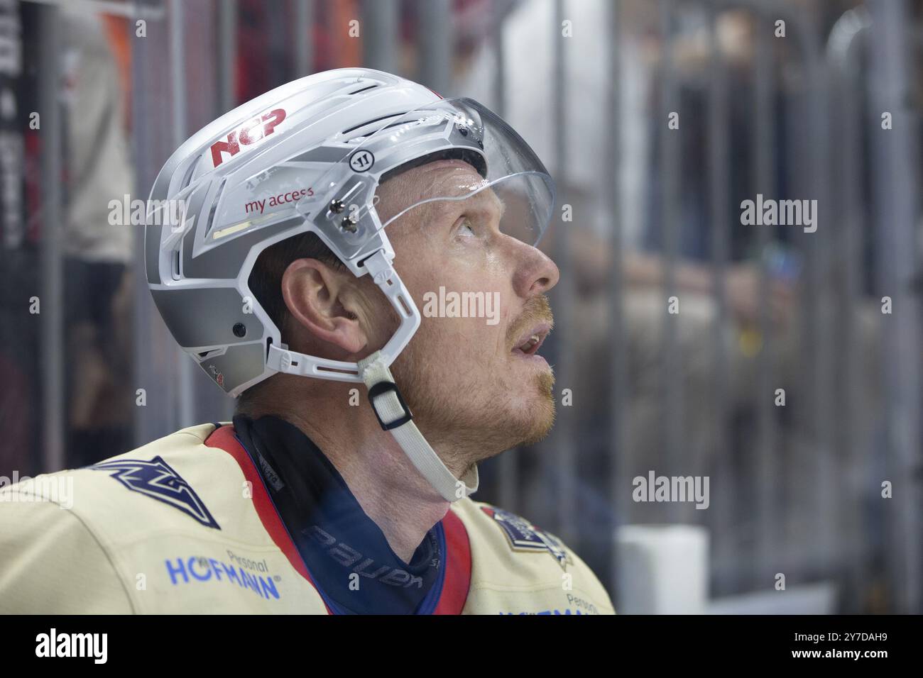 LanxessArena, Cologne, Rhénanie du Nord-Westphalie, Ryan Stoa (Nuremberg Ice Tigers, #13), PENNY DEL, Cologne Sharks- Nuremberg Ice Tigers sur 27/09/2024 at Banque D'Images