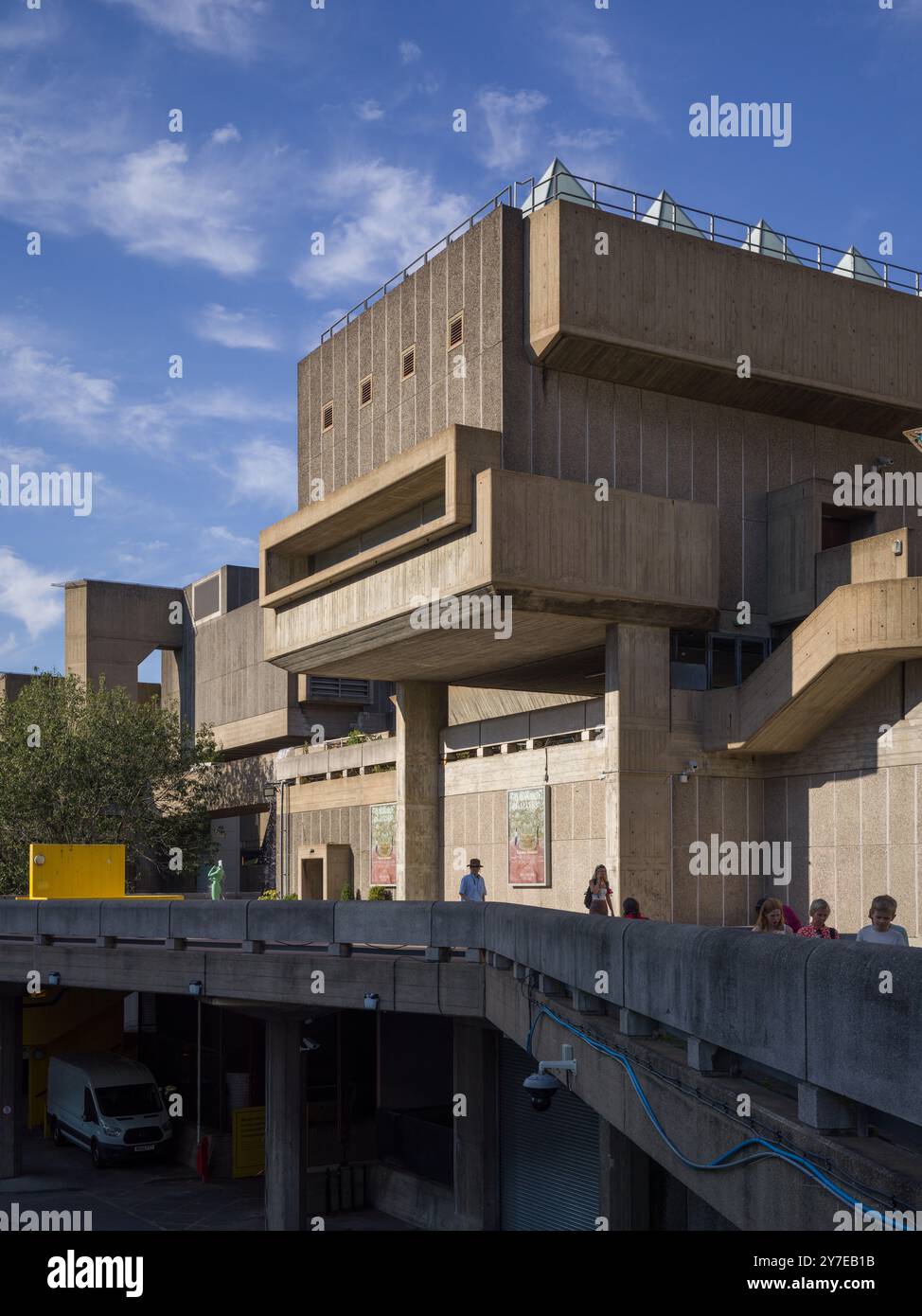 La Hayward Gallery est une galerie d'art du Southbank Centre, dans le centre de Londres, conçue dans un style architectural brutaliste Banque D'Images