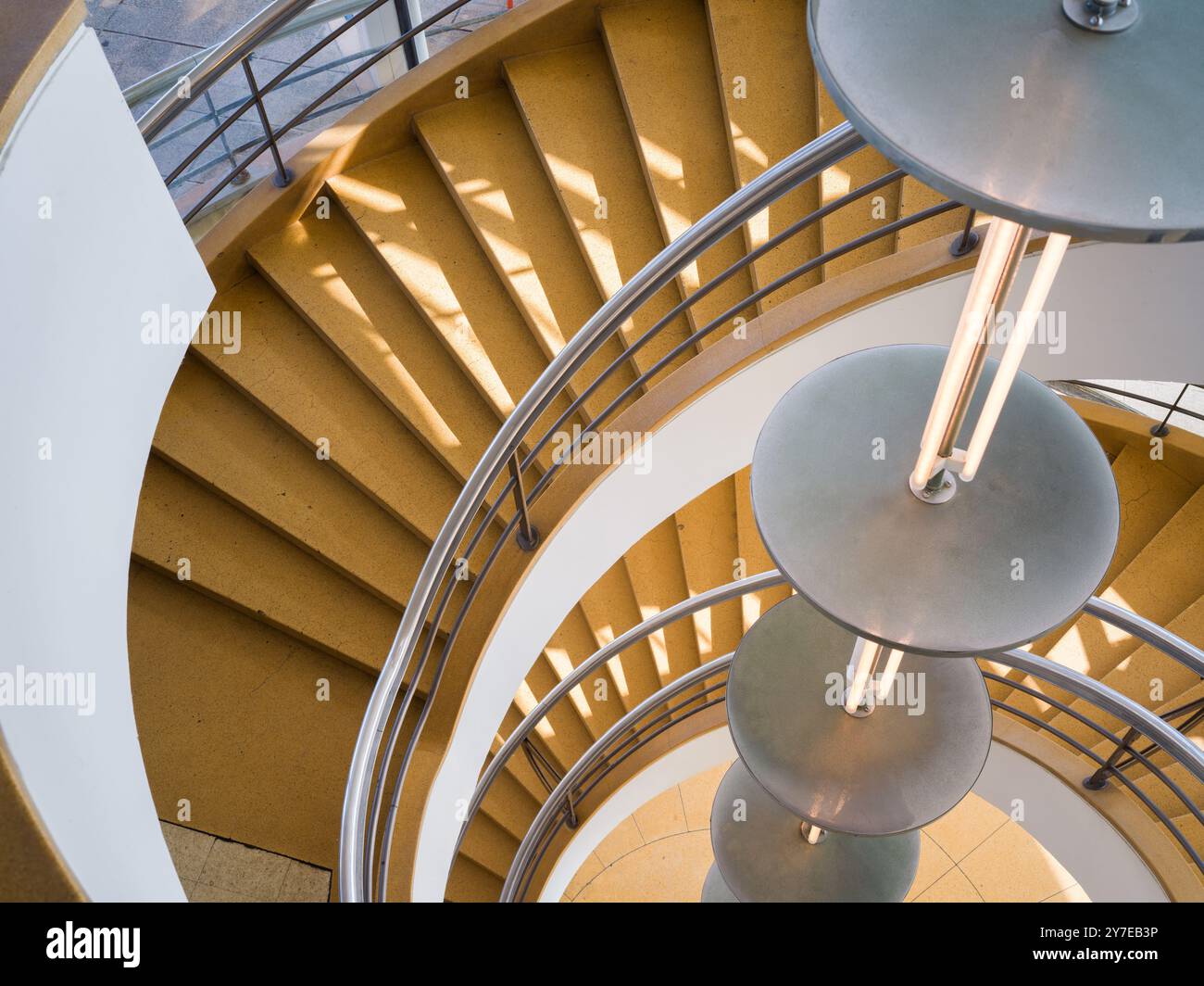 Le pavillon de la Warr est un bâtiment moderniste situé sur le front de mer à Bexhill-on-Sea, dans le Sussex de l'est, sur la côte sud de l'Angleterre. Banque D'Images