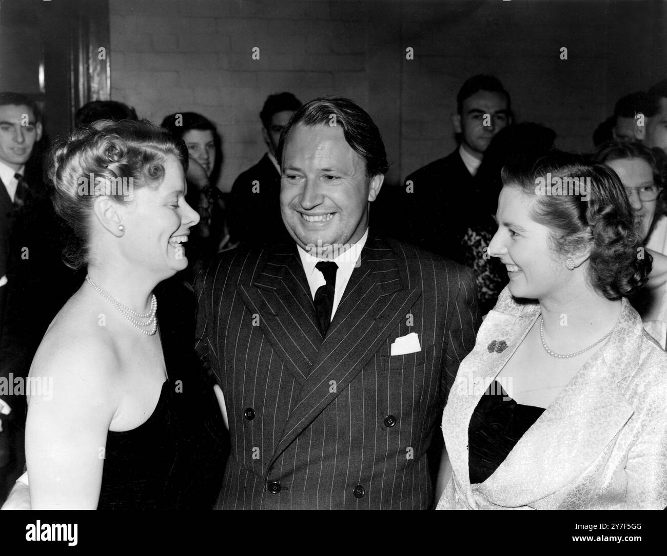 Pat Hornsby Smith, Edward Heath & Margaret Roberts (Thatcher) 7 novembre 1951 Banque D'Images