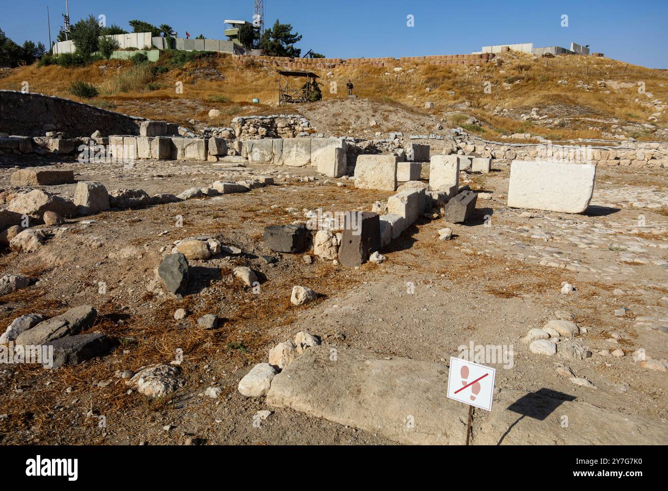 Gaziantep, Turkiye. 29 septembre 2024. Le parc archéologique de Carchemish qui remonte à l'Empire hittite en 2 000 av. J.-C., situé dans la province de Gaziantep au sud-est de Turkiye. Une cérémonie a eu lieu dimanche sur le site pour l’inauguration du toit protecteur dans la zone du Palais hittite du parc archéologique ​​the Carchemish. Le projet avait été entrepris par la municipalité métropolitaine de Gaziantep et réalisé par le partenariat turco-italien d'excavation de la butte de Carchemish dirigé par le professeur italien d'archéologie Niccolo Marchetti Banque D'Images