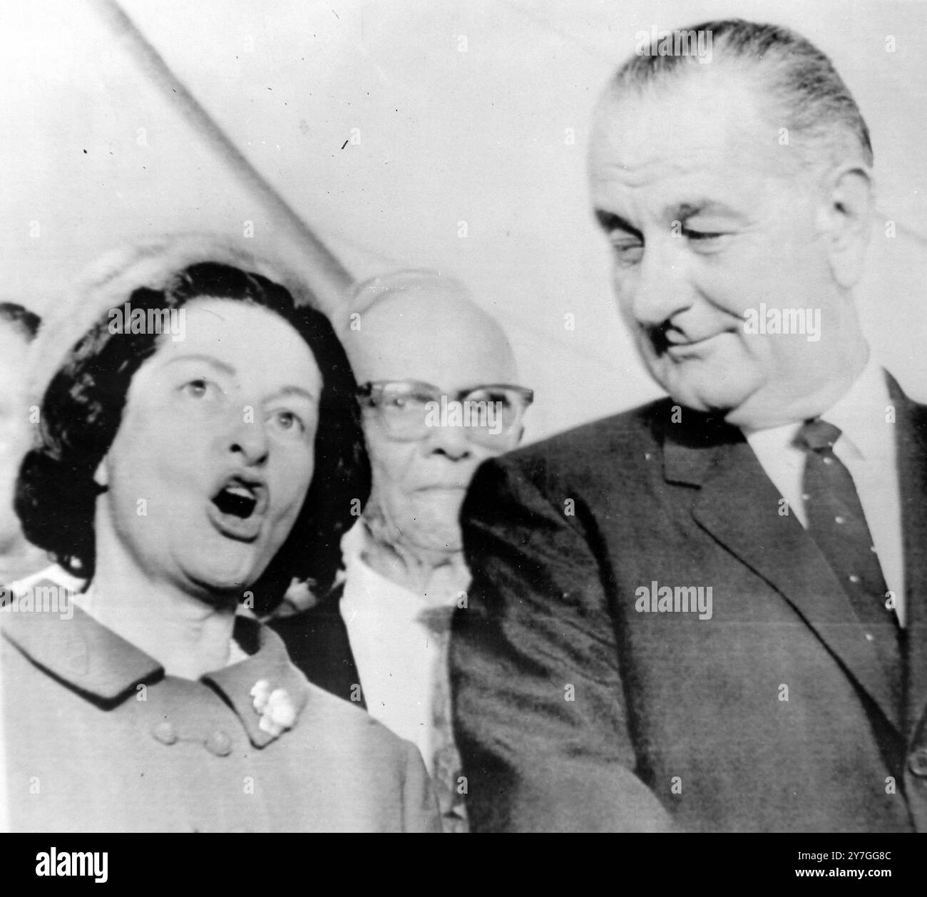 LE PRÉSIDENT AMÉRICAIN LYNDON B JOHNSON AVEC SA FEMME CLAUDIA AU TEXAS / ; 9 NOVEMBRE 1964 Banque D'Images