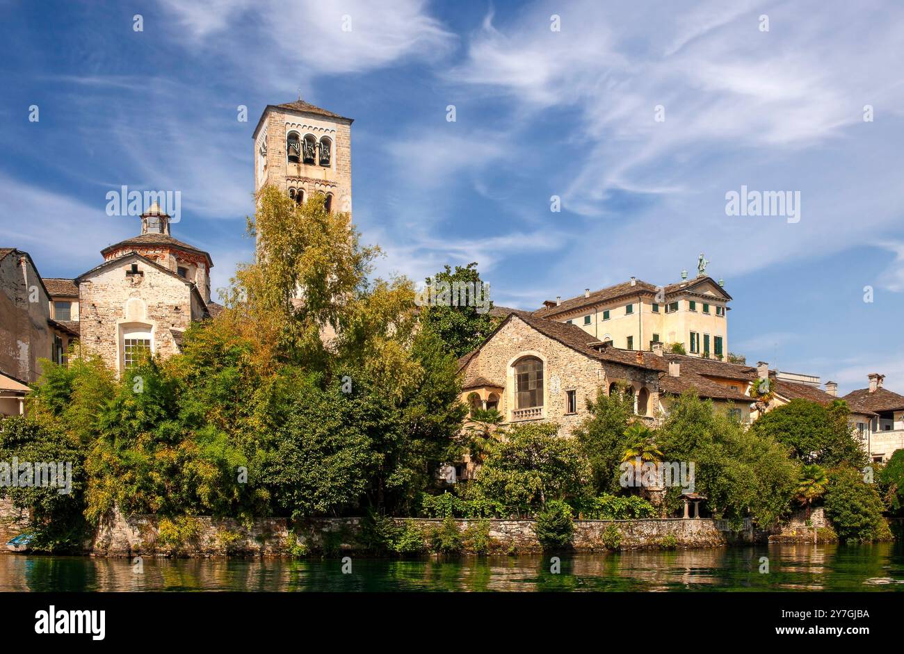 Italie Piémont Province de Novara Orta - Île de San Giulio - du lac d'Orta - Basilique de San Giulio Banque D'Images