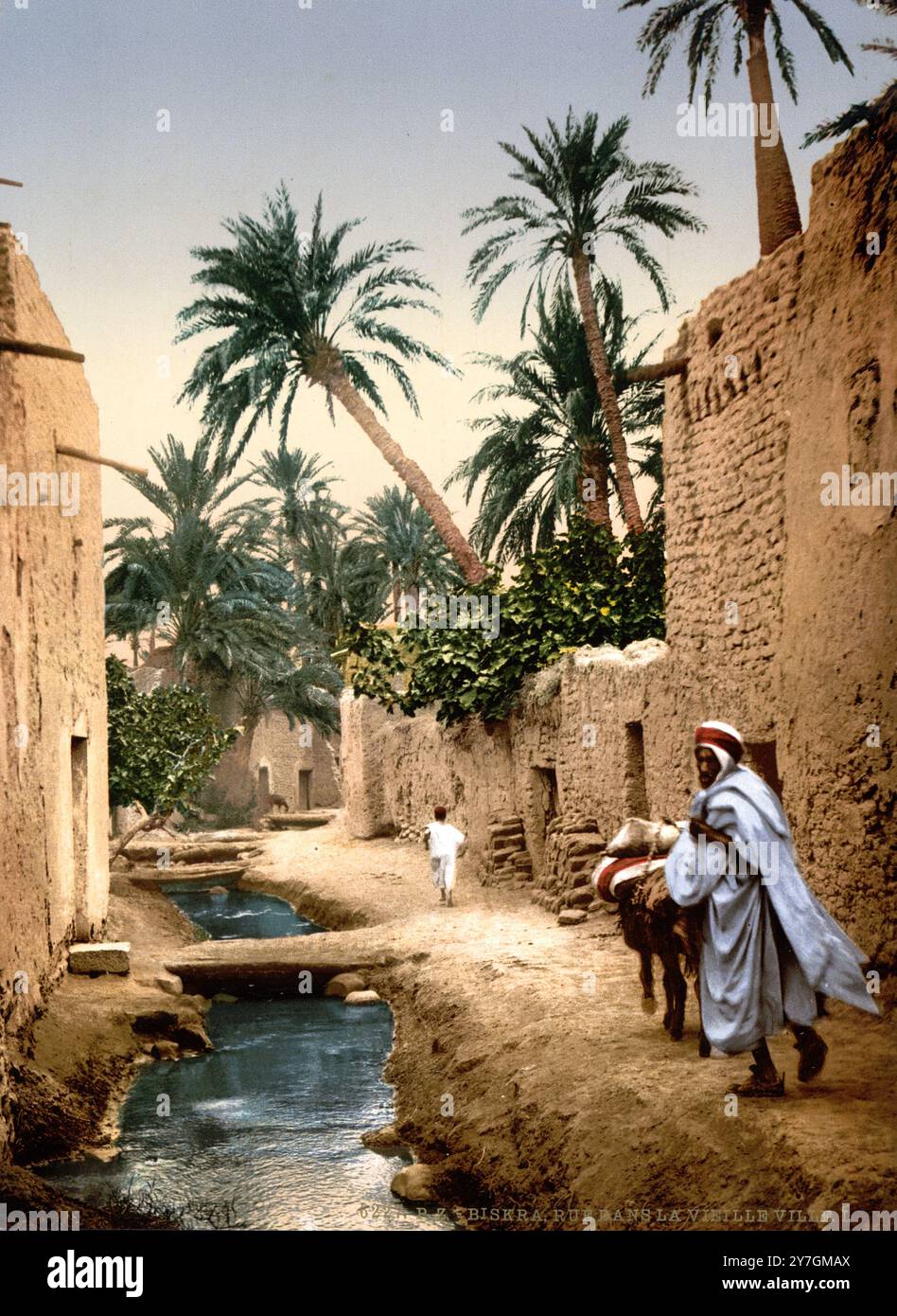 Rue dans la vieille ville de Biskra, Algérie, CA 1890, historique, restauré numériquement reproduction d'un original du 19ème siècle, date d'enregistrement non indiquée / , Straße in der Altstadt von Biskra, algérien, Historisch, digital restaurierte reproduction von einer Vorlage aus dem 19. Jahrhundert, date du dossier non précisée Banque D'Images