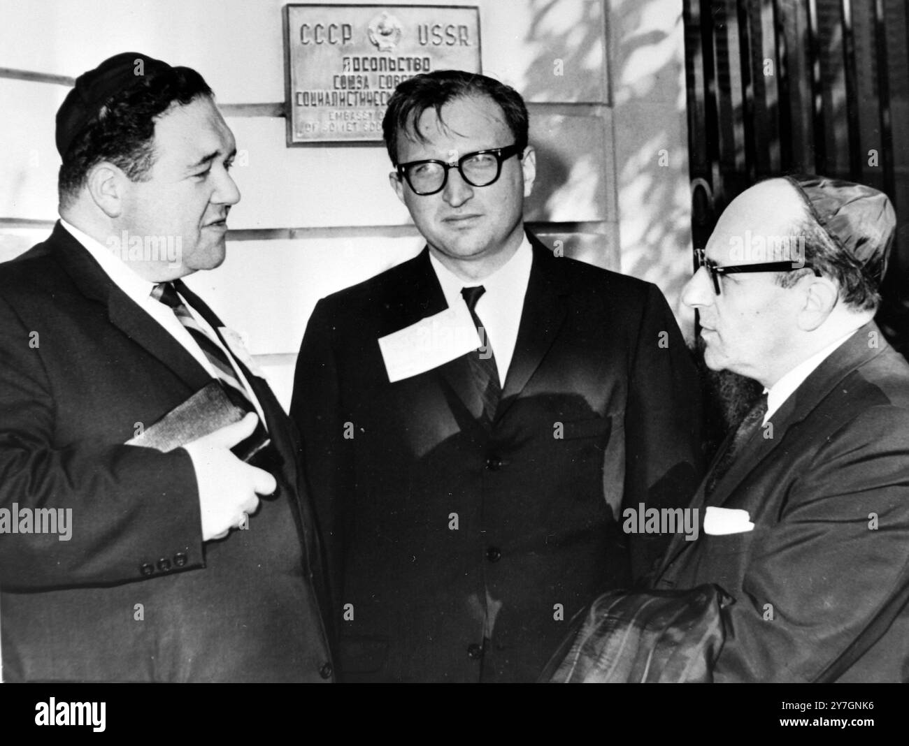 MANIFESTATION CONTRE LA DISCRIMINATION JUIVE AMBASSADE SOVIÉTIQUE À WASHINGTON / ; 8 OCTOBRE 1964 Banque D'Images