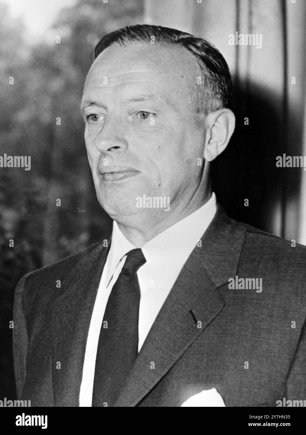 PETER NEVILLE DAVIES - DIRECTEUR DE BMC BRITISH MOTOR CORPORATION À BIRMINGHAM / ; 17 MAI 1964 Banque D'Images
