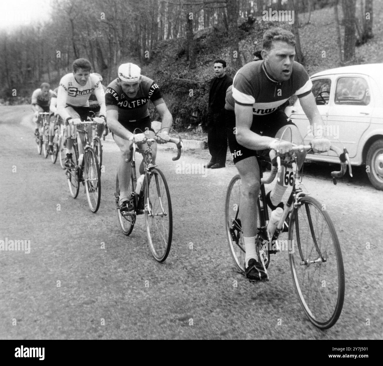 TOUR CYCLISTE DE LA COURSE DE SARDAIGNE DERNIER TOUR À CAGLIARI, SARDAIGNE ; 6 MARS 1964 Banque D'Images