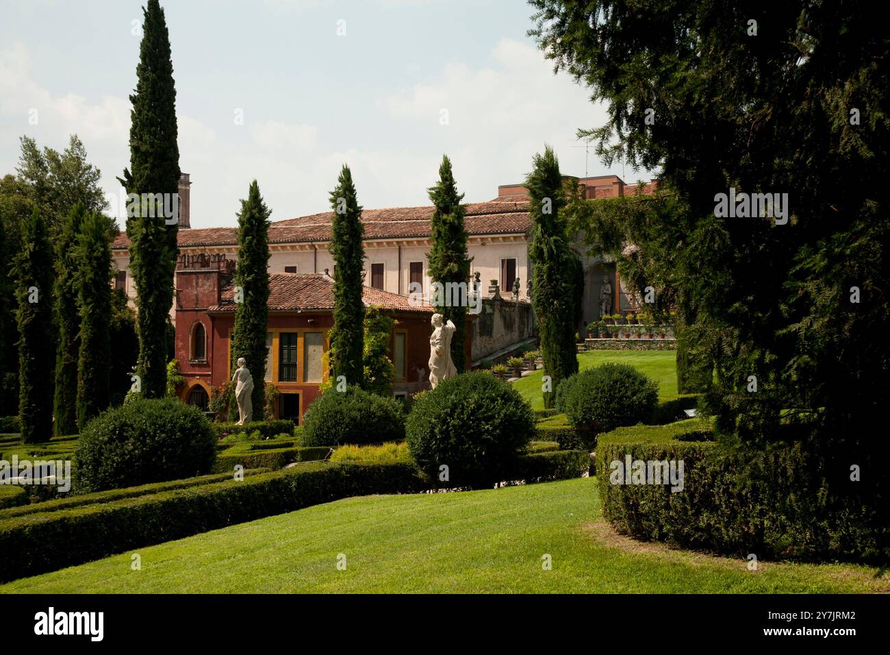 Les jardins spectaculaires du Palazzo Giusti, Vérone, Vénétie, Italie Banque D'Images
