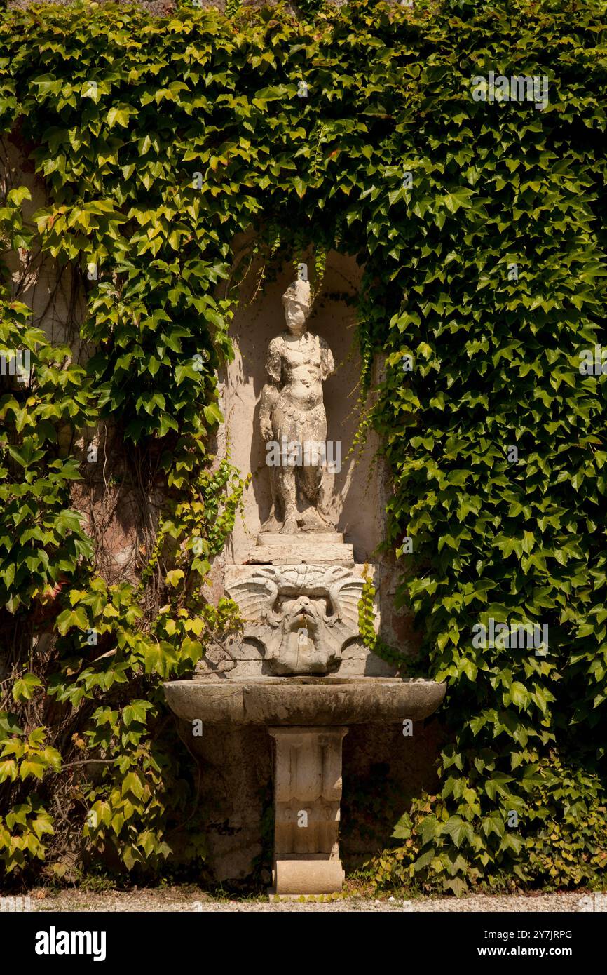Les jardins spectaculaires du Palazzo Giusti, Vérone, Vénétie, Italie Banque D'Images