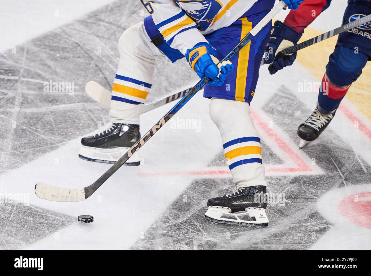 Symbole dans le match amical du Global Series Challenge EHC RB MUENCHEN - BUFFALO SABRES 0-5 au SAP Garden à Munich, Allemagne, le 27 septembre 2024. Saison 2024/2025, journée x, photographe : Peter Schatz Banque D'Images