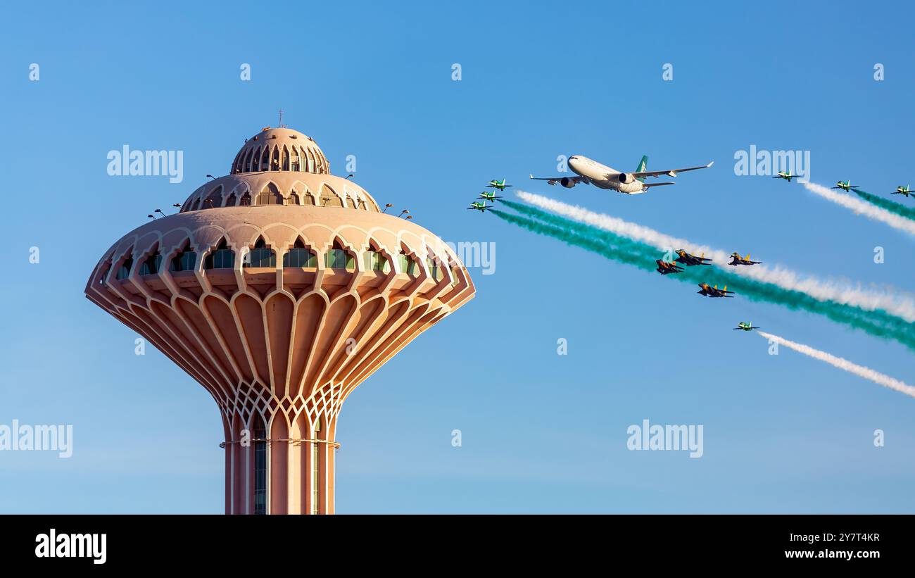 Excellence de la Force aérienne : les Hawks saoudiens brillent au spectacle aérien de la 94e Journée nationale de la Corniche d'Al Khobar, ville : Al Khobar, Arabie Saoudite.27 septembre 2024. Banque D'Images