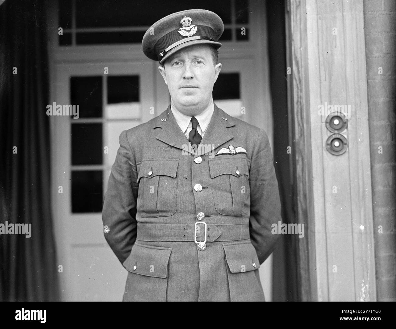 Photos : le pilote Charlie Whitehead dans son uniforme de la Royal Air Force 21 janvier 1941 Banque D'Images