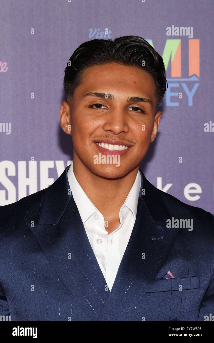 Simi Valley, Californie, États-Unis. 28 septembre 2024. Emiliano Vargas assiste au 12e gala annuel de clôture de la Metropolitan Fashion week Los Angeles qui s'est tenu à la Bibliothèque présidentielle Ronald Reagan et au Musée de Simi Valley, en Californie. Crédit : Sheri Determan Banque D'Images