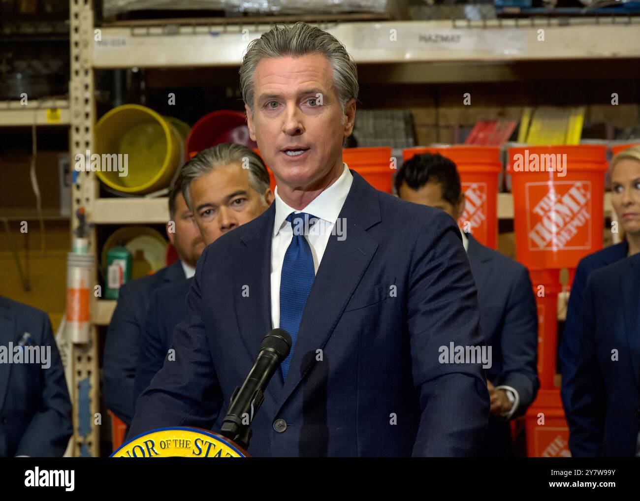 San Jose, CA - 16 août 2024 : le gouverneur Gavin Newsom s'exprimant lors d'une conférence de presse annonçant 10 nouveaux projets de loi, une législation révolutionnaire visant les combattants Banque D'Images