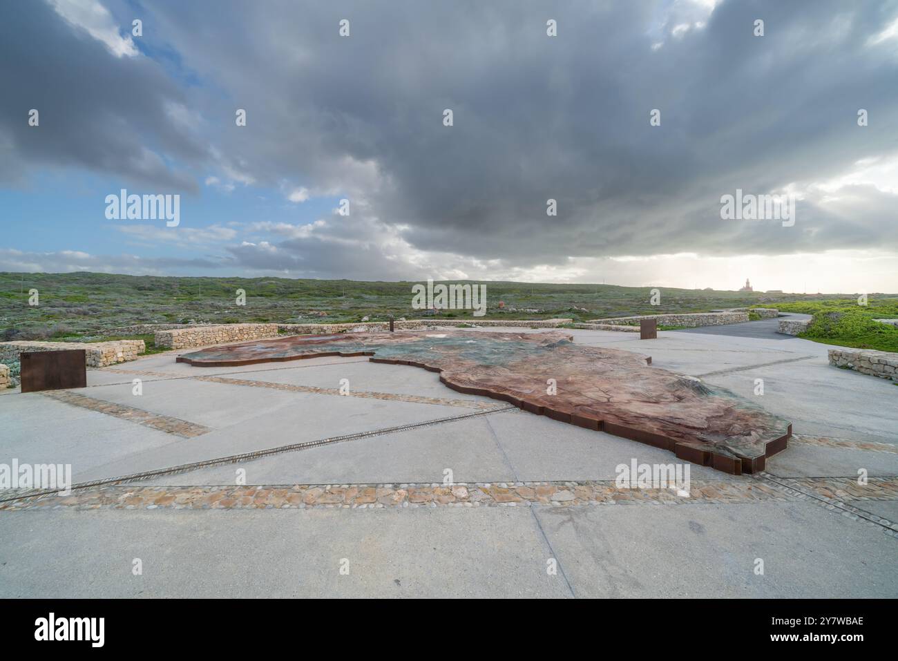 Cap Agulhas, la pointe sud géographique de l'Afrique et le début de la ligne de démarcation traditionnelle entre l'océan Atlantique et l'océan Indien Banque D'Images