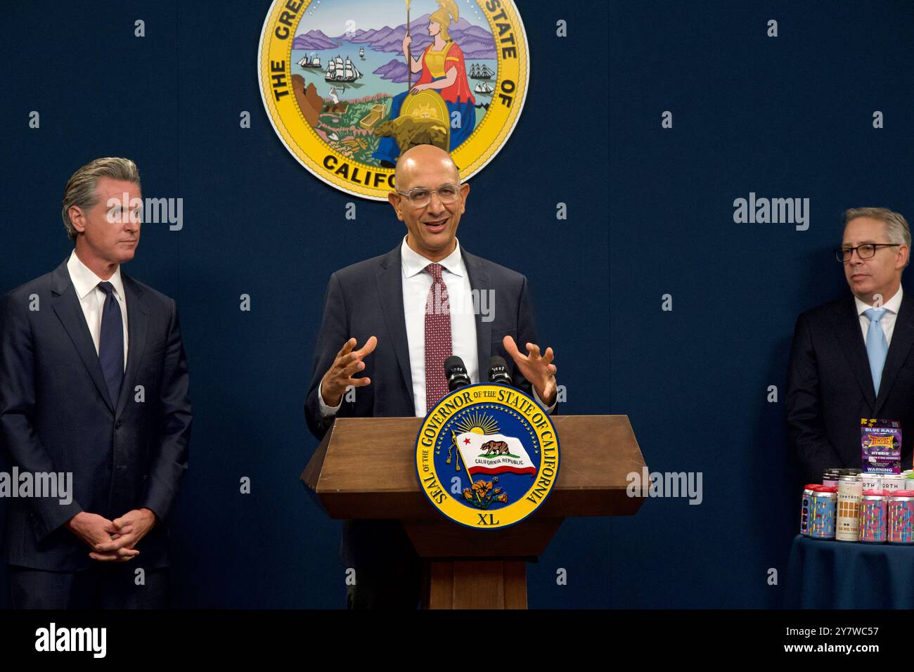 Sacramento, CA - 6 septembre 2024 : le secrétaire de la santé et des services sociaux de Californie (CalHHS), Dr Mark Ghaly, s'exprimant lors d'une conférence de presse concernant l'urgence R Banque D'Images