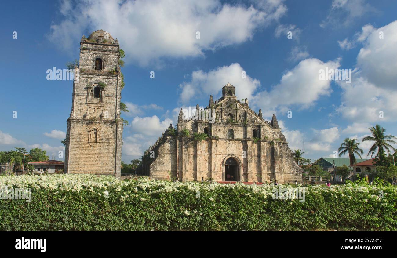 L'église de Paoay, classée au patrimoine mondial de l'UNESCO, Paoay, Ilocos Norte, Philippines. Banque D'Images