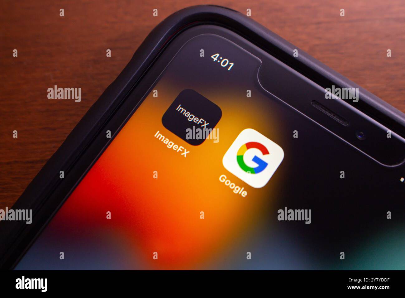 Icônes ImageFX et Google sur un iPhone. Google ImageFX est un outil d'image basé sur l'IA par Google pour générer, améliorer, filtrer, corriger et etc Banque D'Images